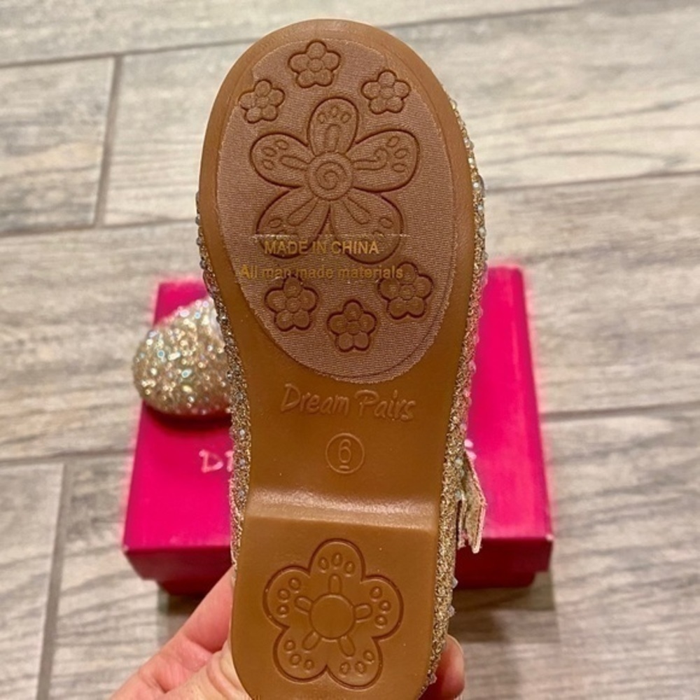 DREAM PAIRS | Baby Girl’s Daisy Rhinestone Shoes - Picture 7 of 11